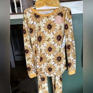 Jessica Simpson 3 Piece Sunflower Print Kids Pajamas